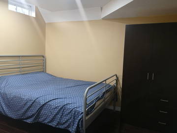 Roomlala | W pełni umeblowane mieszkanie w piwnicy z 1 sypialnią do wynajęcia