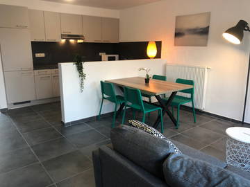 Roomlala | W pełni wyposażony apartament, Wi-Fi i Netflix