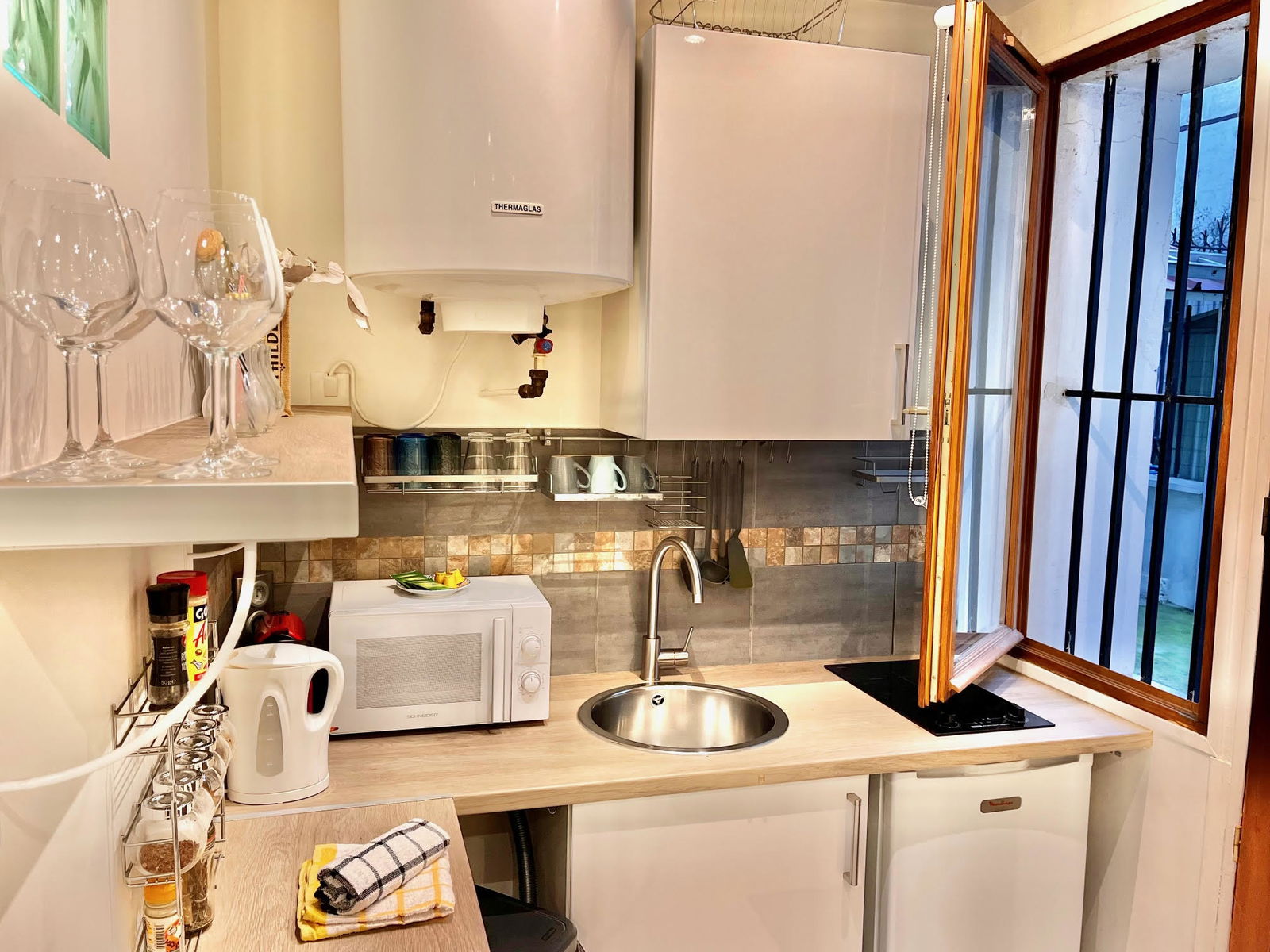 Independent Studio Clichy 470350