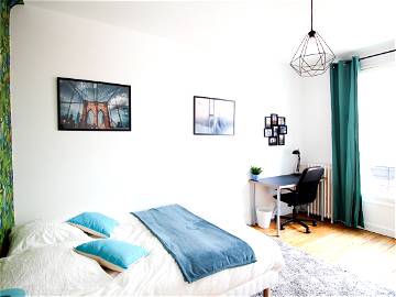 Roomlala | Warmes Und Helles Zimmer – 14 M² – PA25