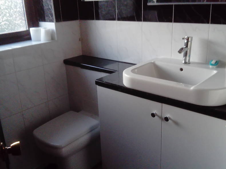 Homestay Enfield 145812-4