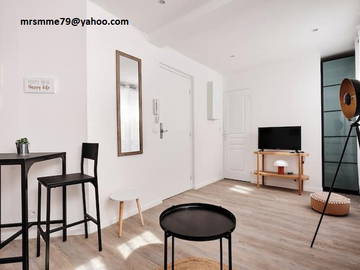 Roomlala | Well-equipped furnished studio