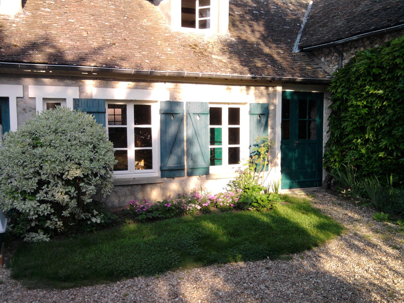 Kolokation Civry-la-Forêt 90096