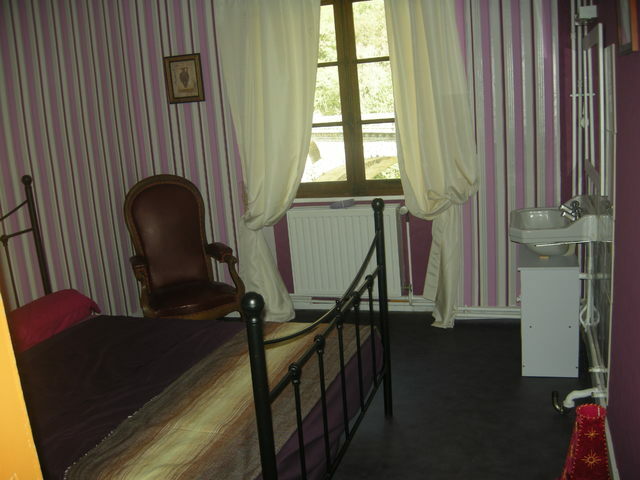 Gastfamilie Yenne 43806