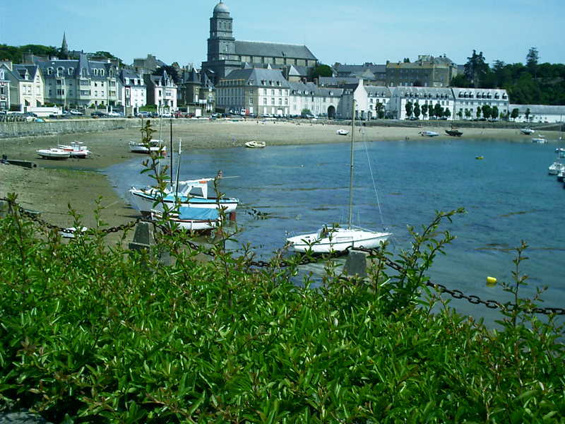 Gastfamilie Hirel 84381