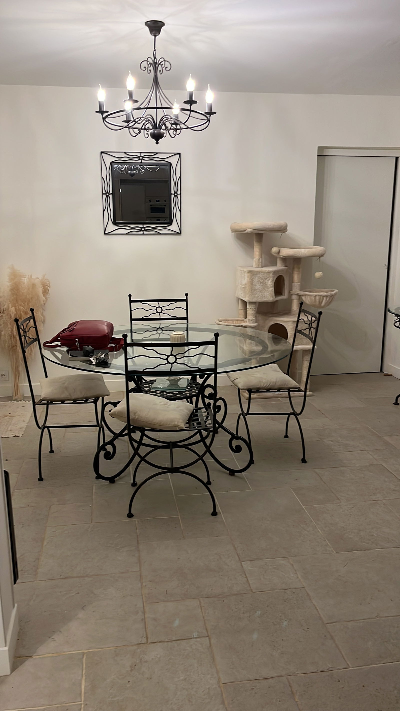 Kolokation Le Chesnay-Rocquencourt 409303