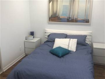 Roomlala | WG-Zimmer In Der Innenstadt Von Montreal