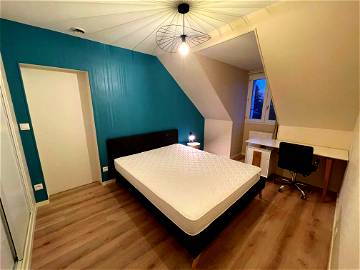 Roomlala | WG-Zimmer in einem renovierten Haus_Beaujolais