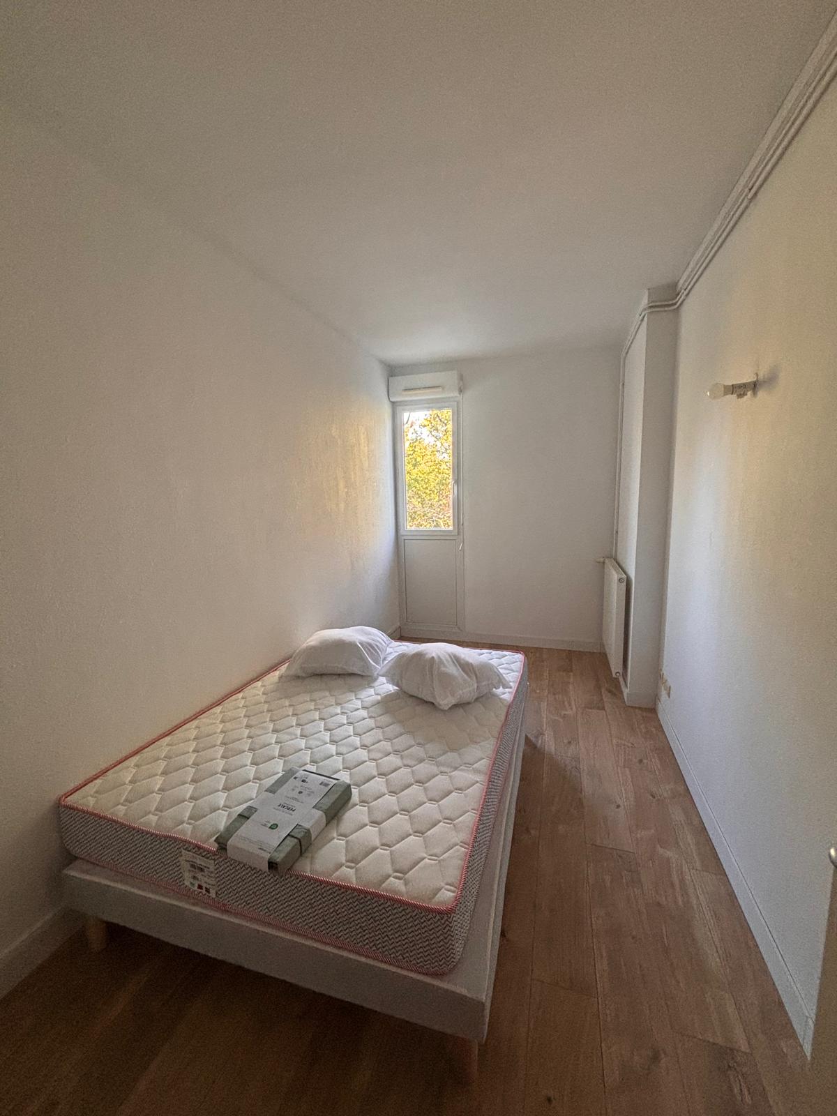 Wohngemeinschaft Orléans 675711
