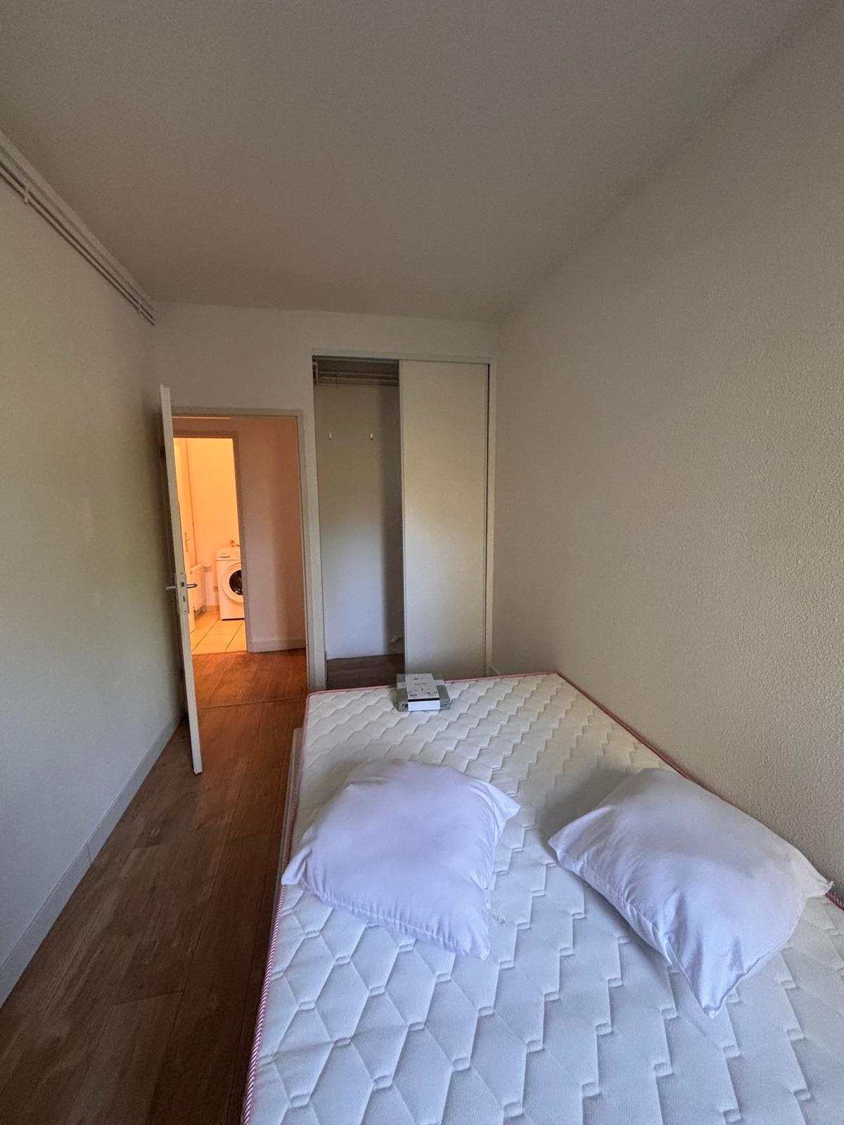 Wohngemeinschaft Orléans 675711