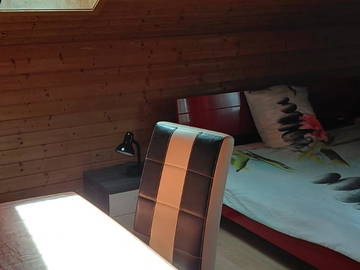 Colocation à louer à Gampelen - photo 3 : chambre-3