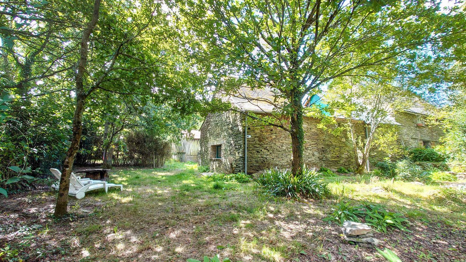 Unabhängiges Studio Saint-Just 288440