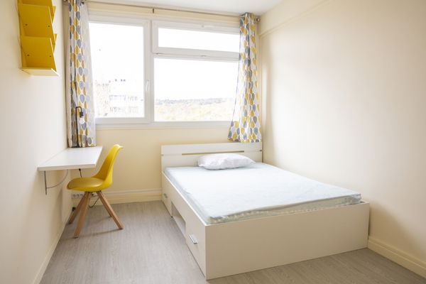 Kolokation Avon 266396