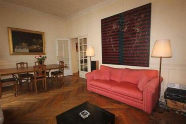 Kolokation Paris 38320