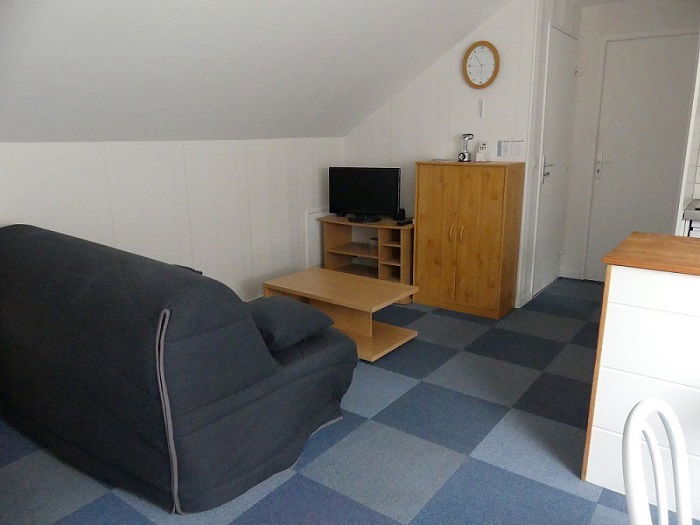 Kolokation Vauréal  27457