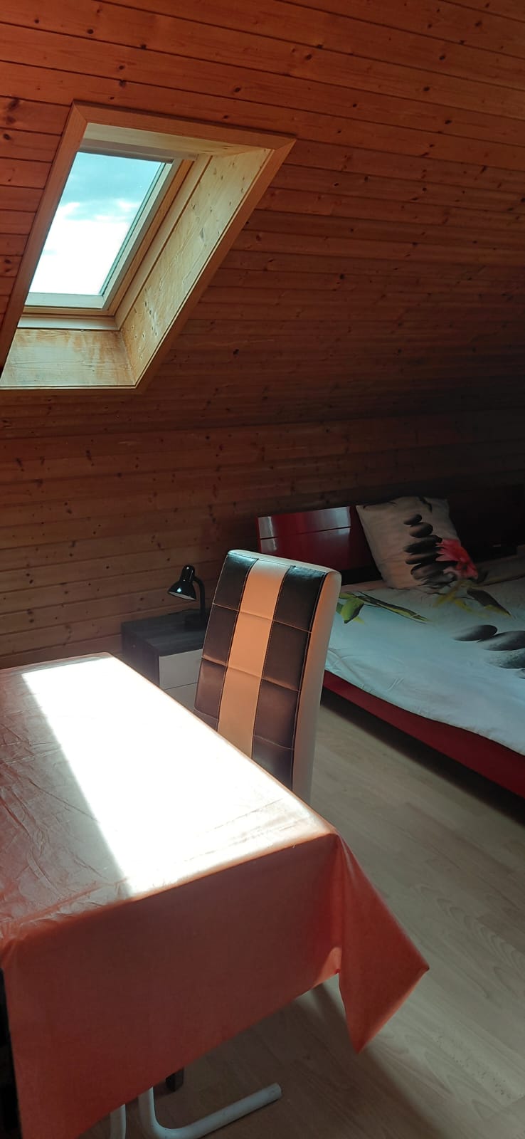 Wohngemeinschaft Gampelen 678446