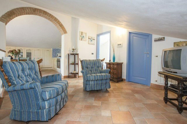 Unabhängiges Studio Monticiano 24250