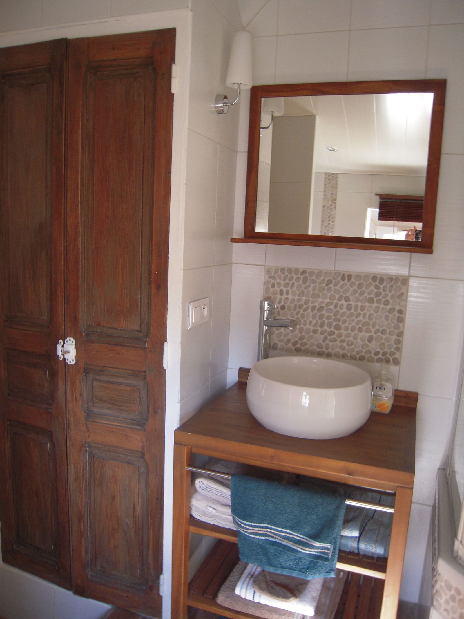 Unabhängiges Studio Puyloubier 64147