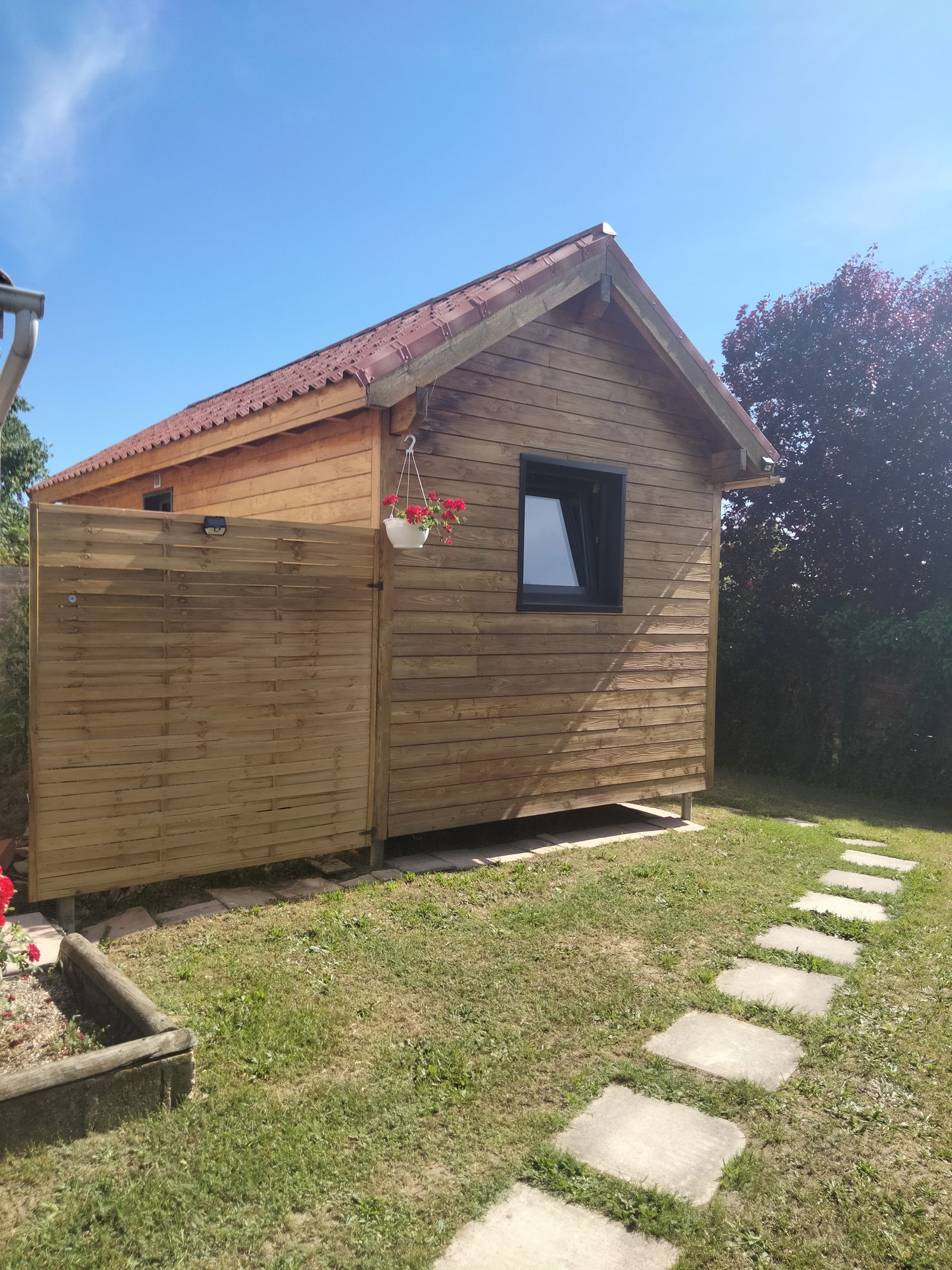 Independent Studio Eymet 190232