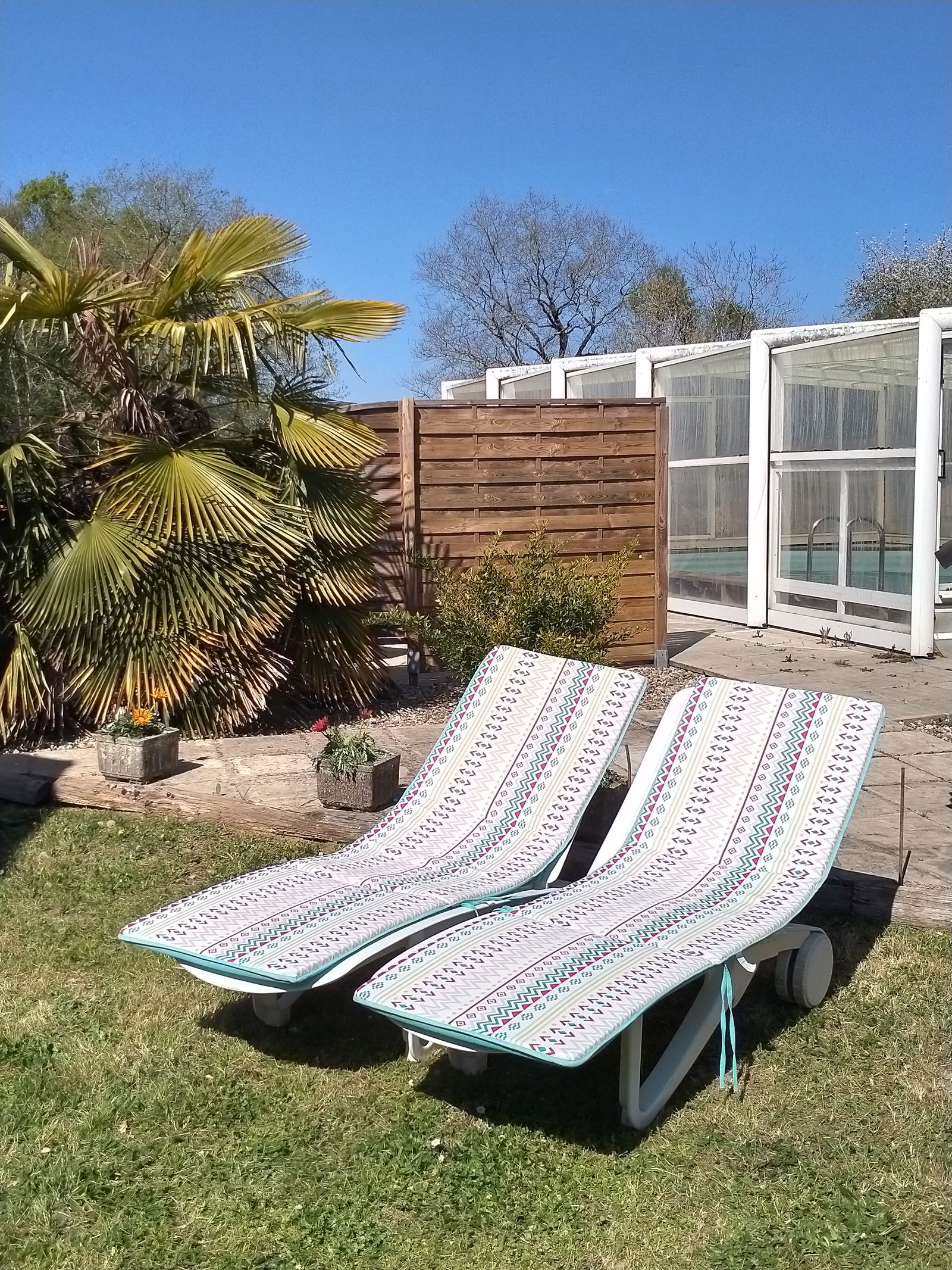 Independent Studio Eymet 190232