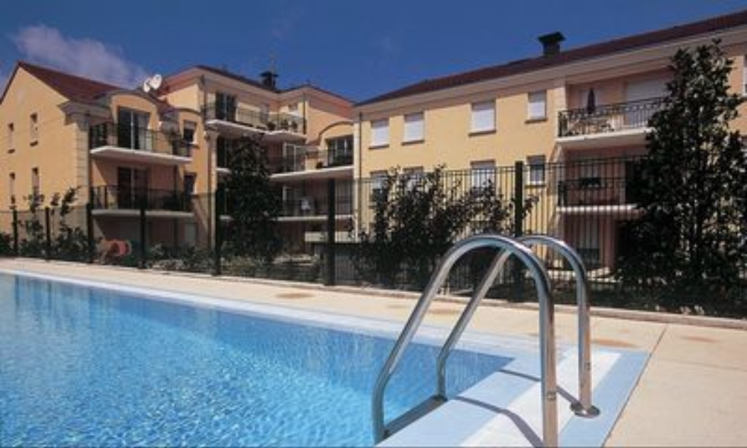 Onafhanklike Ateljee Bussy-Saint-Georges 235526