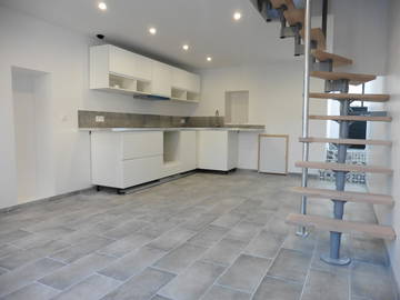 Roomlala | Współlokatorka Roissy we Francji
