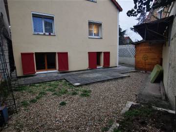 Roomlala | Wspólna kamienica
