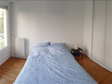 Roomlala | Wspólna kolej RER A Val de Fontenay - Pokój z balkonem
