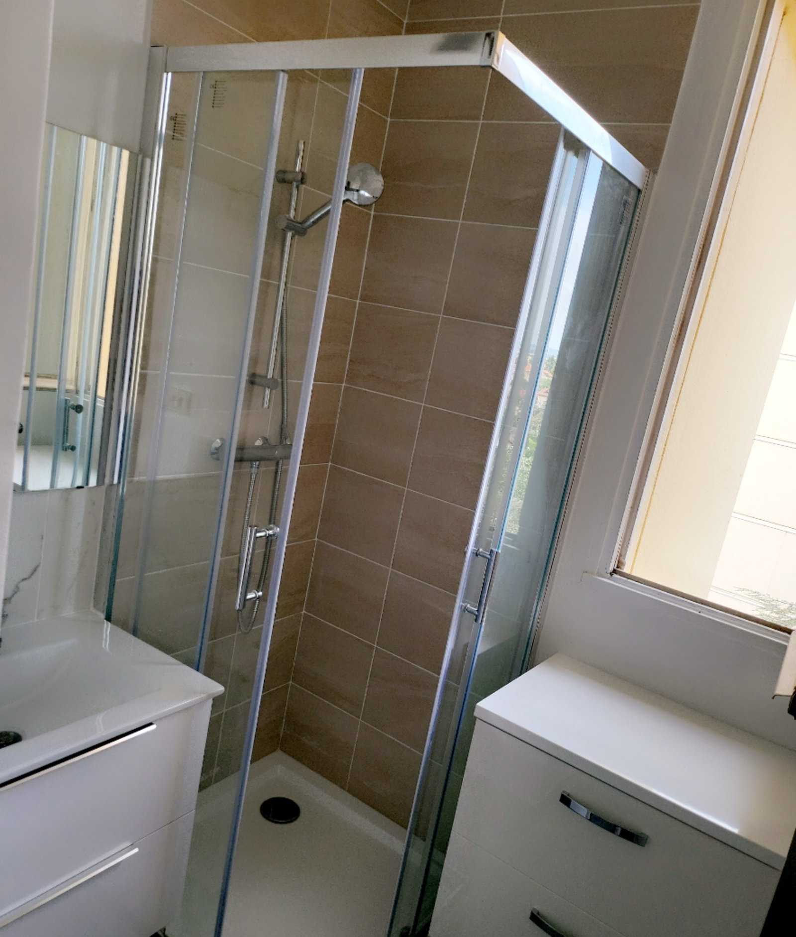 Kolokacja Bron 258326