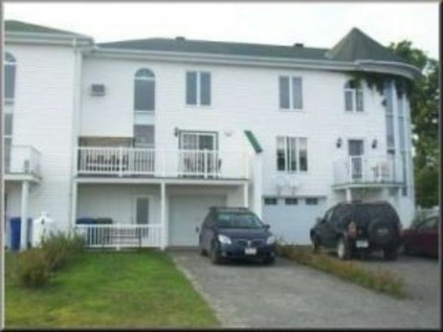 Kolokacja Val-Des-Monts 22852