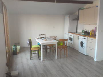 Roomlala | Wspólne zakwaterowanie dla 2 osób w 62m² 3-pokojowym mieszkaniu!