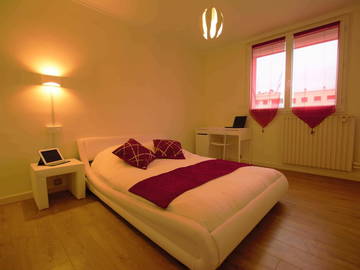 Roomlala | Wspólne zakwaterowanie dla 3 osób - Orleans Centre