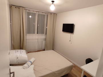 Roomlala | Wspólne zakwaterowanie dla dziewcząt 6 minut od stacji Sannois