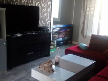 Roomlala | Wspólne zakwaterowanie w 4-pokojowym mieszkaniu w Fontaine