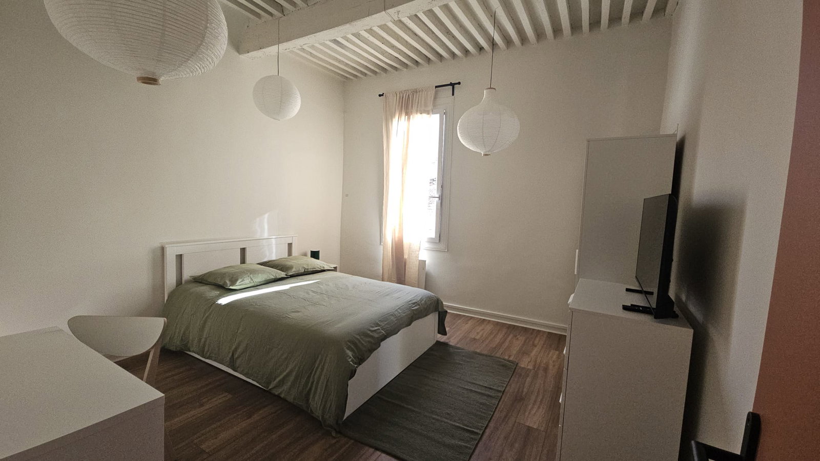 Kolokacja Carpentras 594823