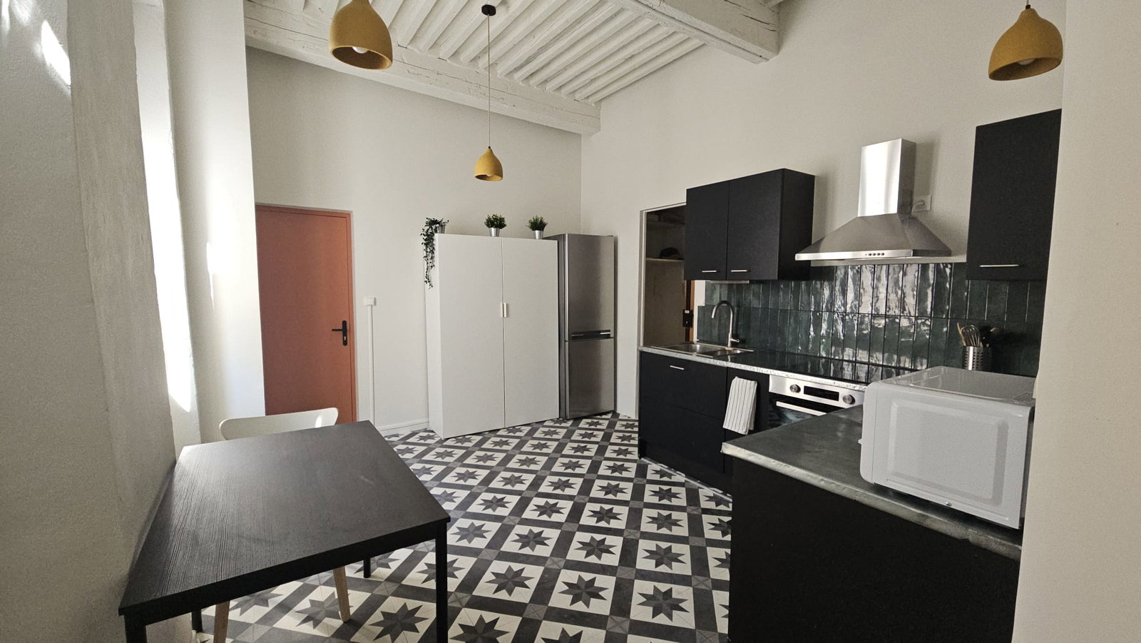 Kolokacja Carpentras 594823