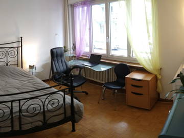 Roomlala | Wspólne zakwaterowanie w centrum miasta Biel z tarasami w przyjemnej okolicy