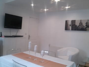 Roomlala | Wspólne zakwaterowanie w Nanterre