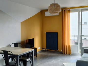 Roomlala | Wspólne zakwaterowanie w Vénissieux, graniczące z Lyonem 8