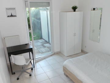 Roomlala | Wspólne zakwaterowanie z tarasem i ogrodem w prefekturze Cergy