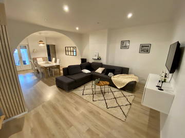 Roomlala | Wspólny apartament o wysokim standardzie 1 km od Luksemburga, z tarasem 