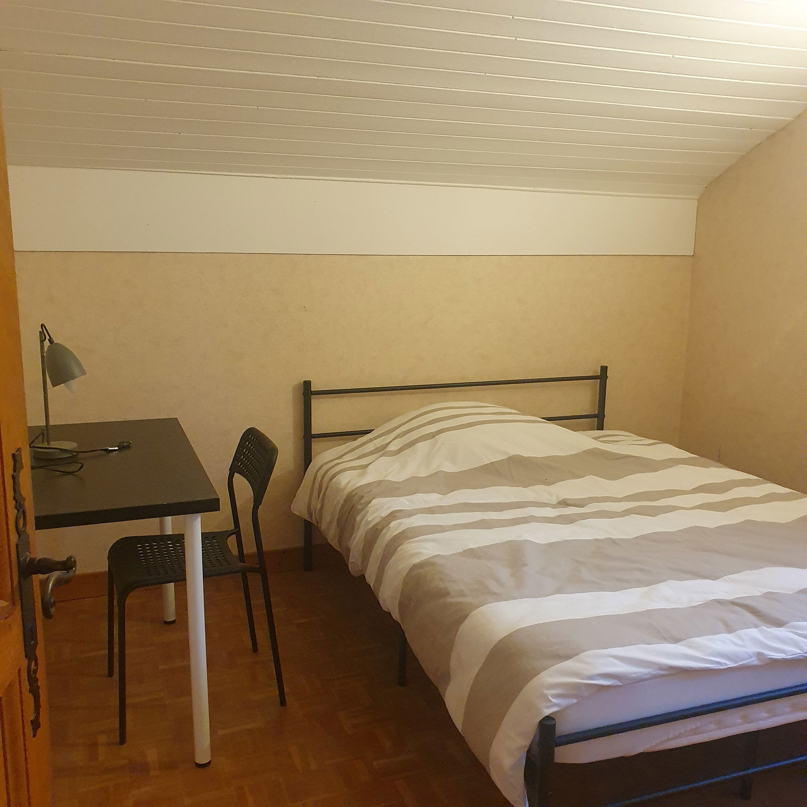 Kolokacja Saint-Jean-de-Gonville 498878