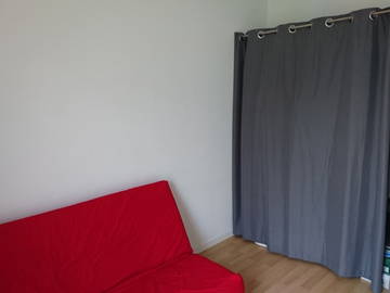 Roomlala | Wspólny pokój w Evry-Courcouronne