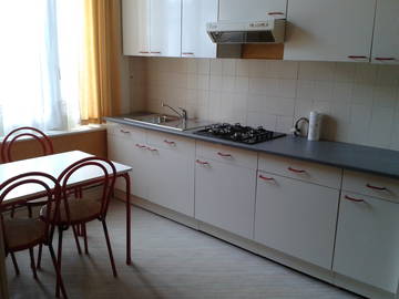 Roomlala | Wynajem mieszkania współdzielonego