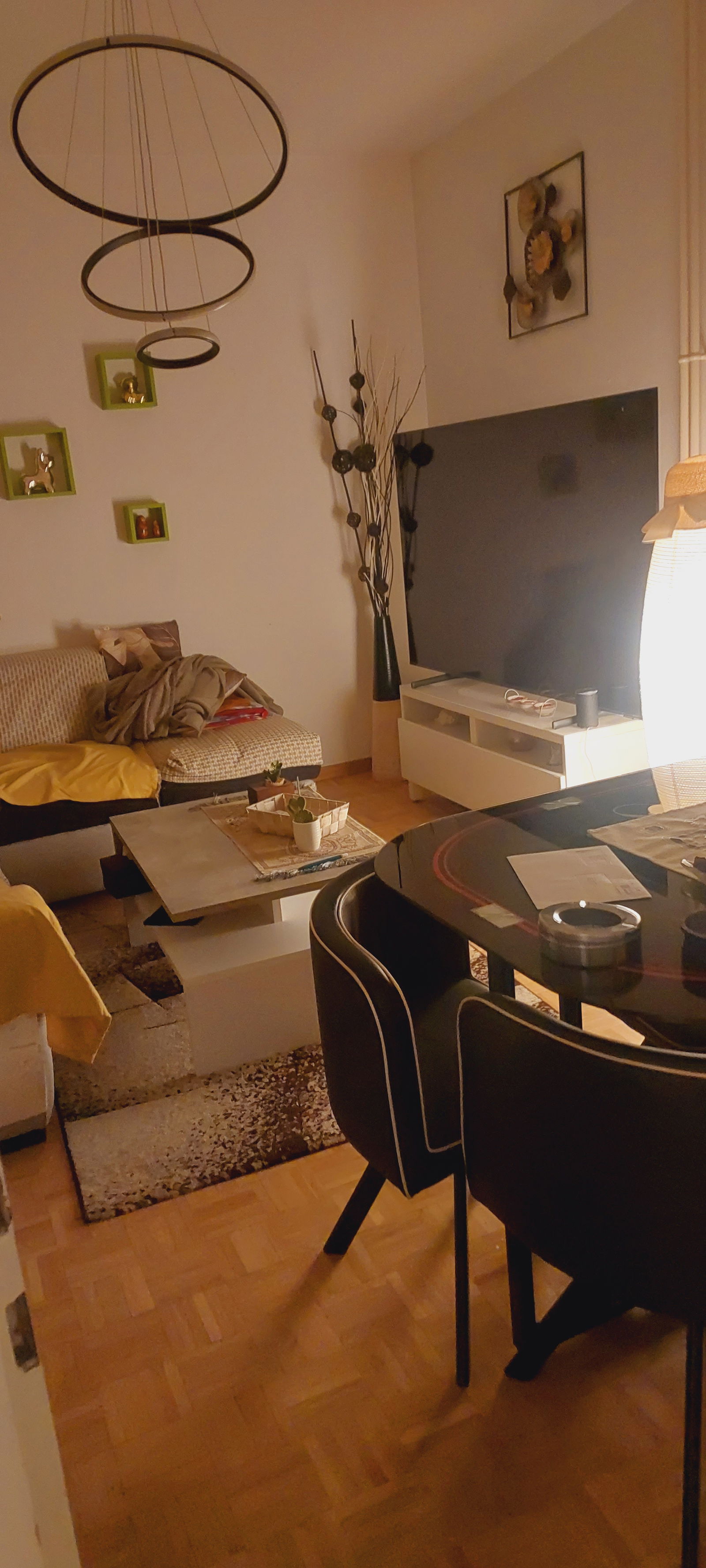 Niezależne Studio Lausanne 448211