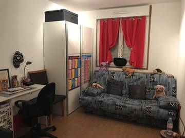 Roomlala | Wynajem pokoju w ciągu tygodnia