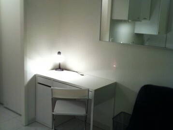 Roomlala | Wynajem umeblowanego studia Riquier District