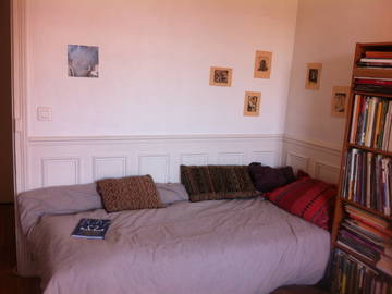 Roomlala | Wynajmę pokój i pół w mieszkaniu 2 pokojowym, 40 m², Belleville