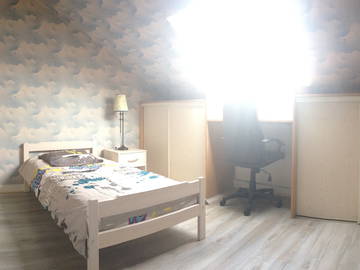 Roomlala | Wynajmij 77 m² mieszkanie 2-pokojowe dla studentów w mieszkaniu współdzielonym
