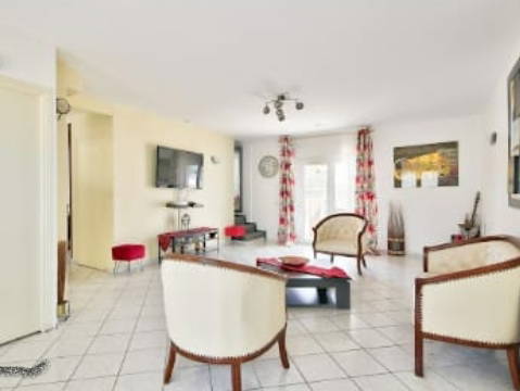 Ganzes Haus Dugny 282634-1